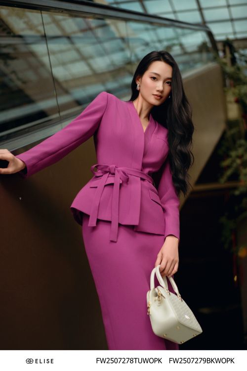 JUPE BÚT CHÌ HỒNG ĐẬM XẺ SAU