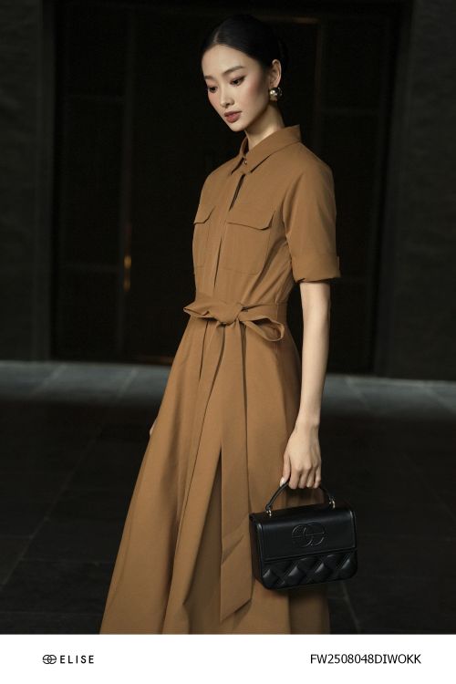 ĐẦM KAKI NÂU VÀNG CỔ ĐỨC BUỘC ĐAI EO