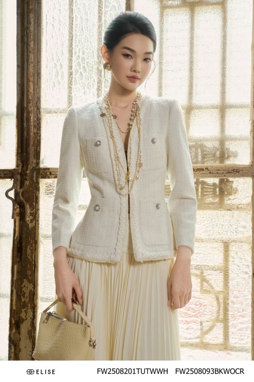 VEST TWEED SỢI Ô TRẮNG CỔ V