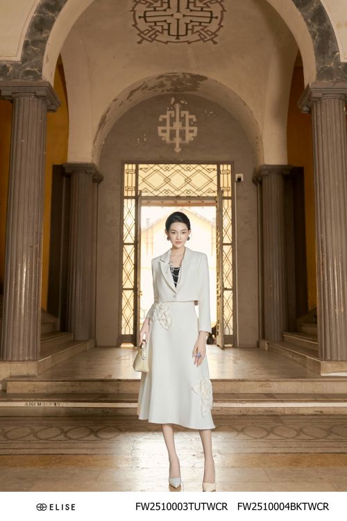 CV TWEED VÂN KEM ĐẬM XÒE ĐÍNH HOA