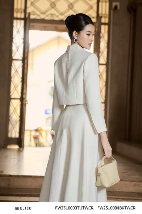 CV TWEED VÂN KEM ĐẬM XÒE ĐÍNH HOA