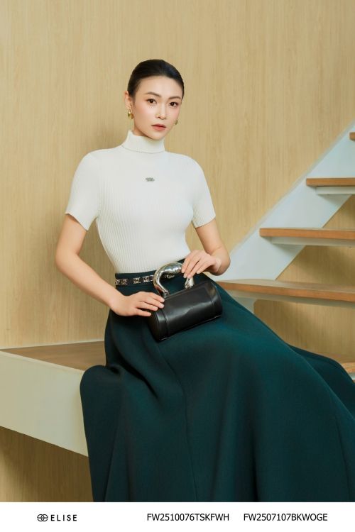 ÁO LEN TRẮNG CỔ LỌ