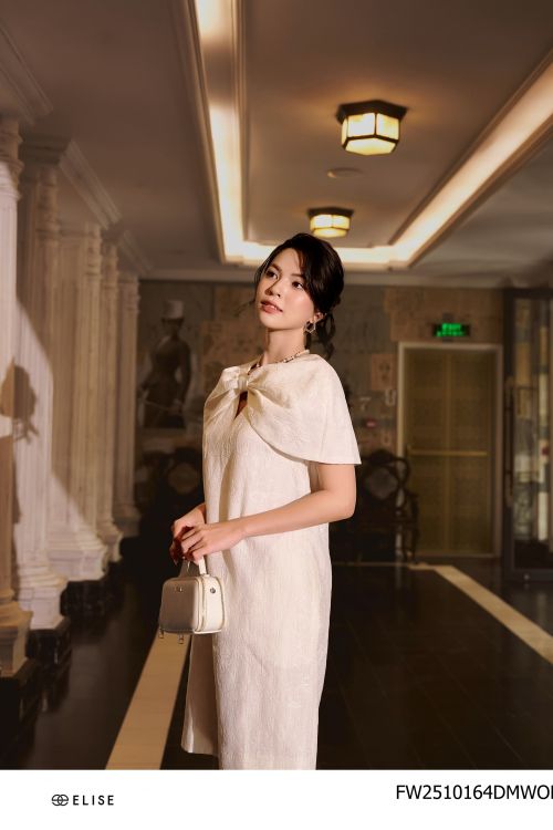 ĐẦM XỐP TRẮNG HOA KT NỔI VAI CAPE