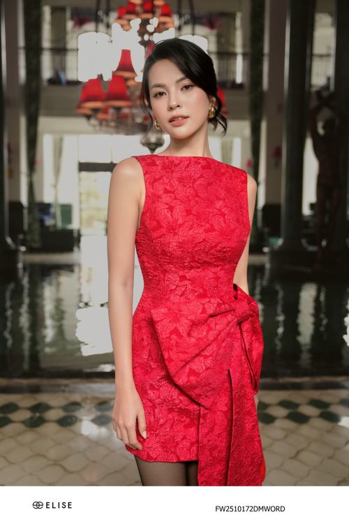 ĐẦM GẤM HOA ĐỎ ĐÍNH NƠ EO