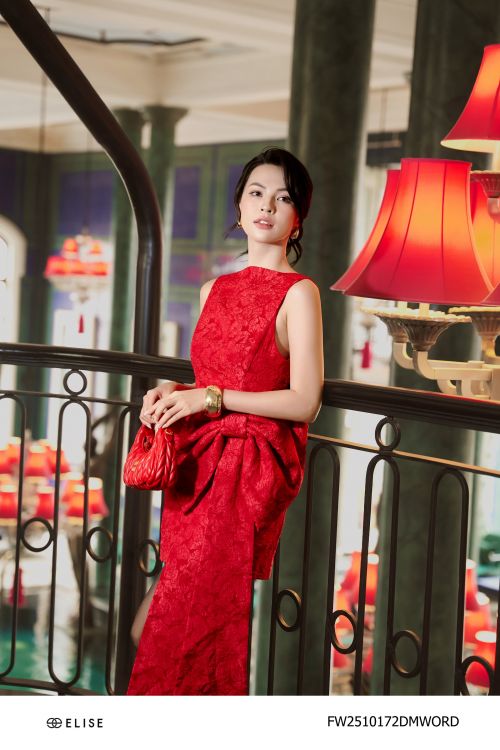 ĐẦM GẤM HOA ĐỎ ĐÍNH NƠ EO