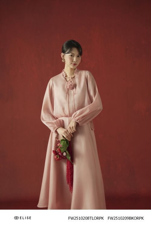 CHÂN VÁY TƠ NHŨ HỒNG ĐÍNH HOA EO