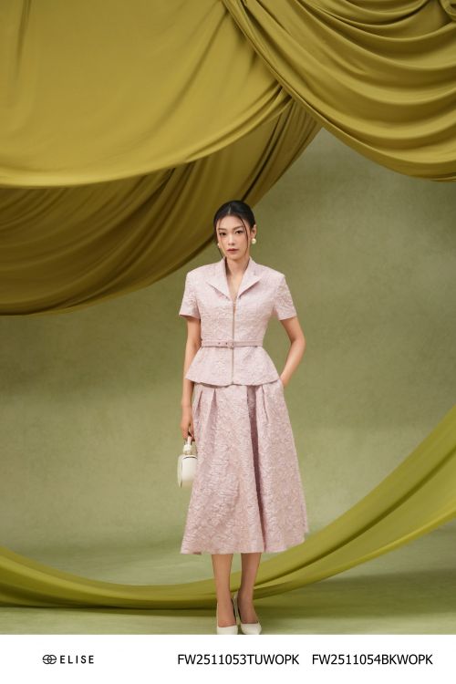 CV GẤM HỒNG HOA NỔI TÚI SƯỜN