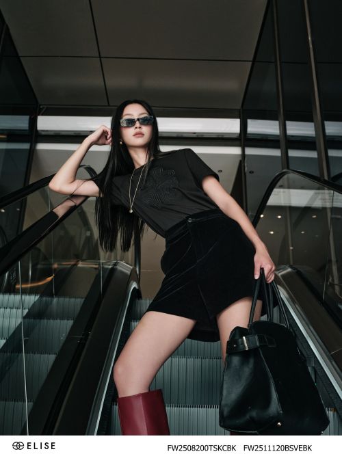 QUẦN SOOC NHUNG ĐEN TÚI CHÉO