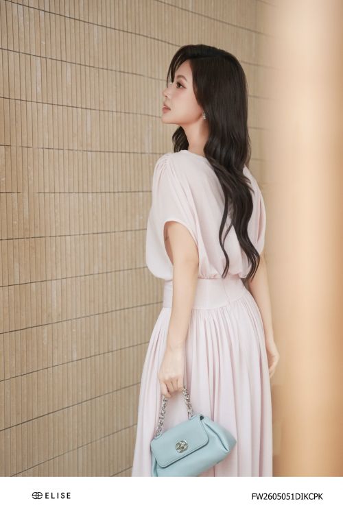 ĐẦM THUN HỒNG NHÚN VAI EO