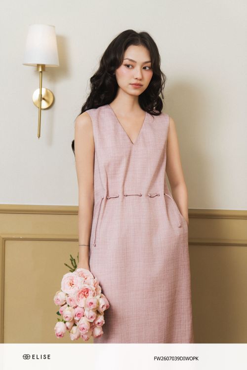 ĐẦM HỒNG SÁT NÁCH CỔ V