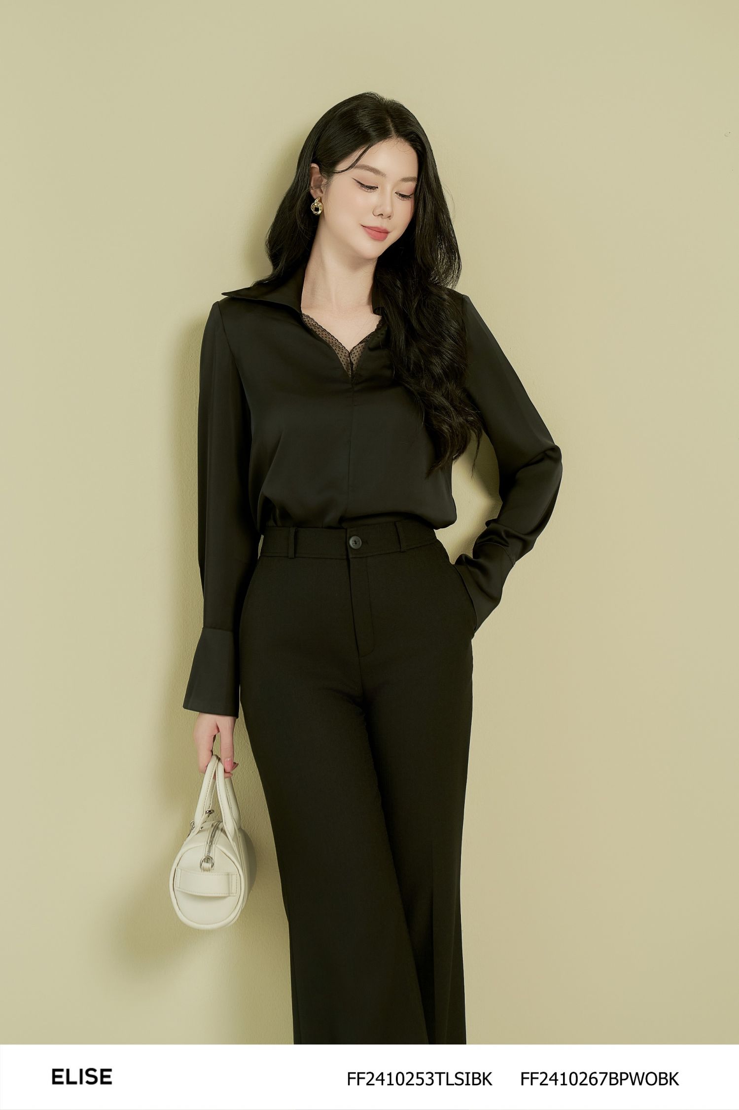 SM LỤA ĐEN CỔ ĐỨC MỞ V VIỀN REN