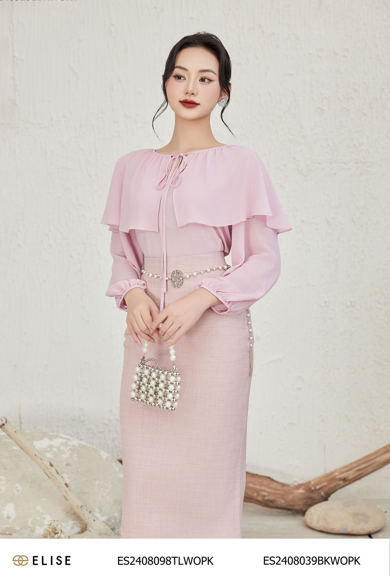 ÁO CHIFFON HỒNG CỔ BÈO