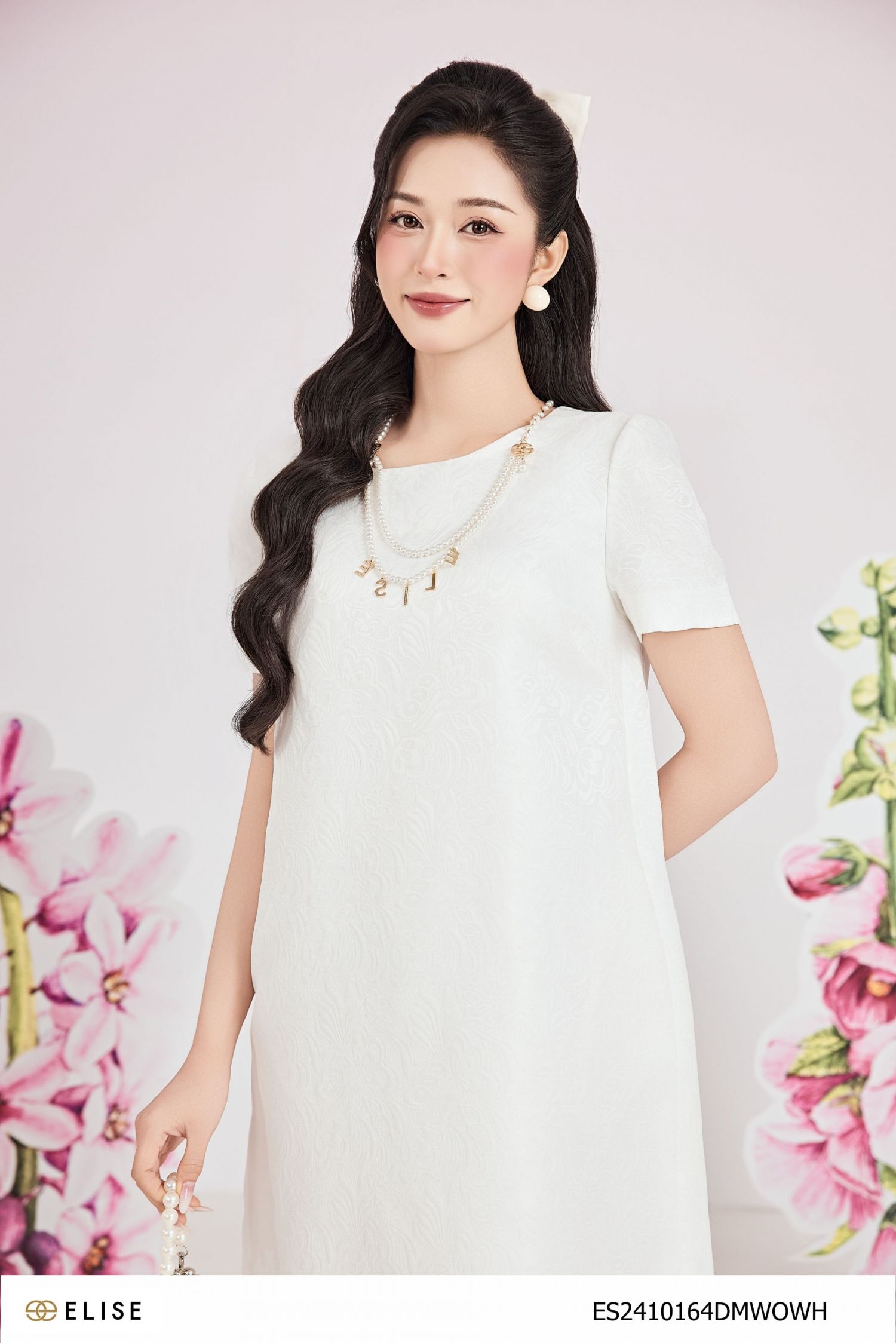 ĐẦM SUÔNG GẤM HOA TRẮNG