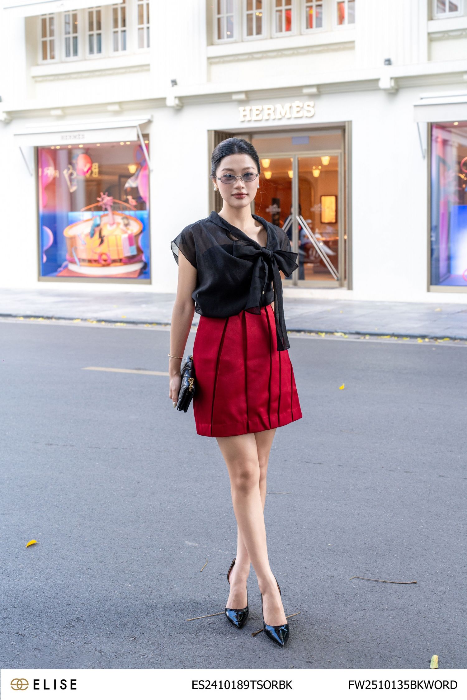 SM TƠ ĐEN CỔ LỆCH NƠ CỔ