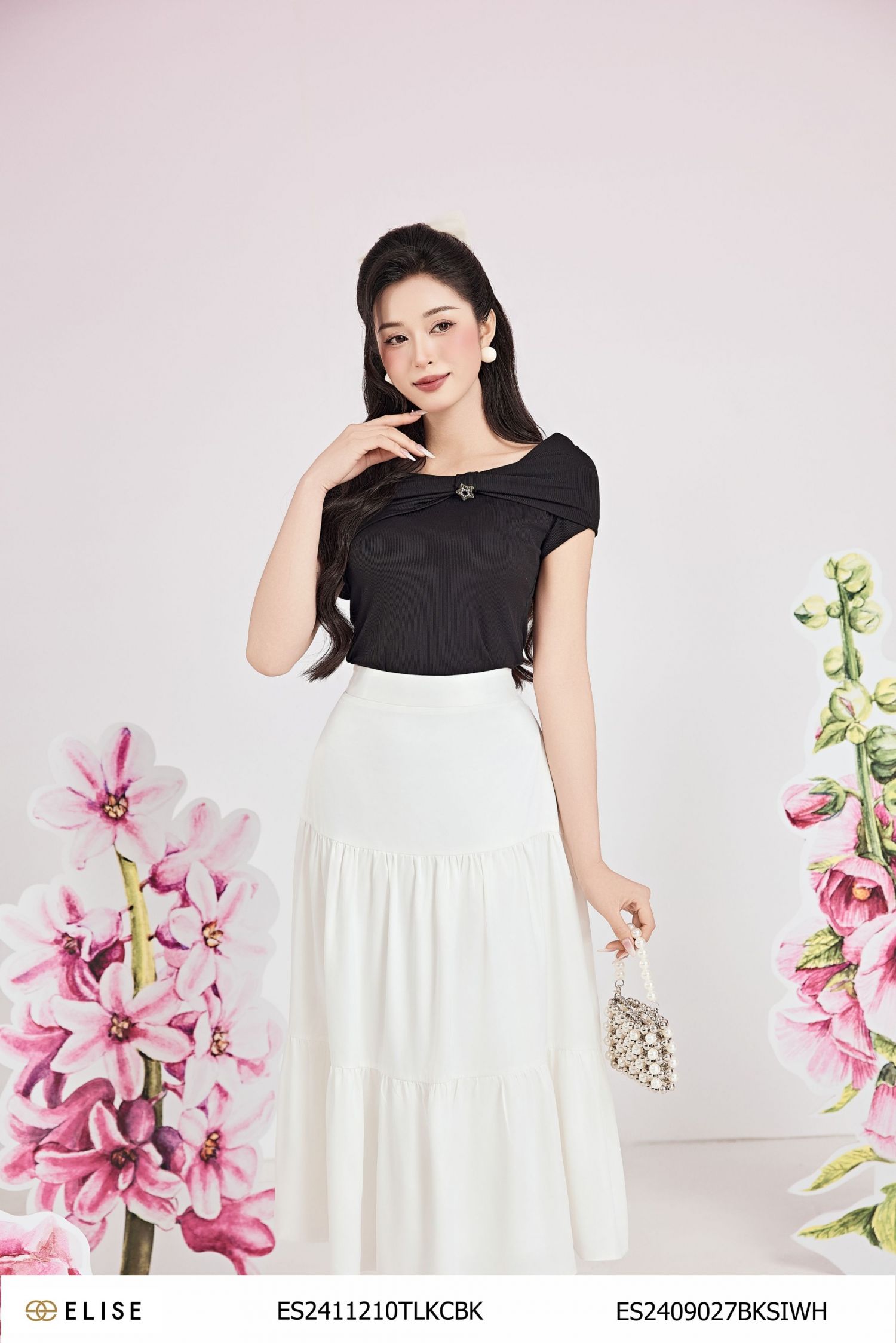 ÁO THUN ĐEN NƠ CỔ