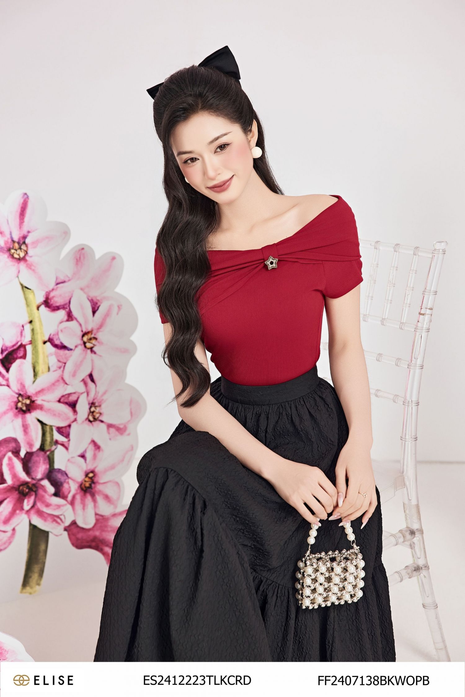 ÁO THUN ĐỎ ĐUN CỔ NƠ