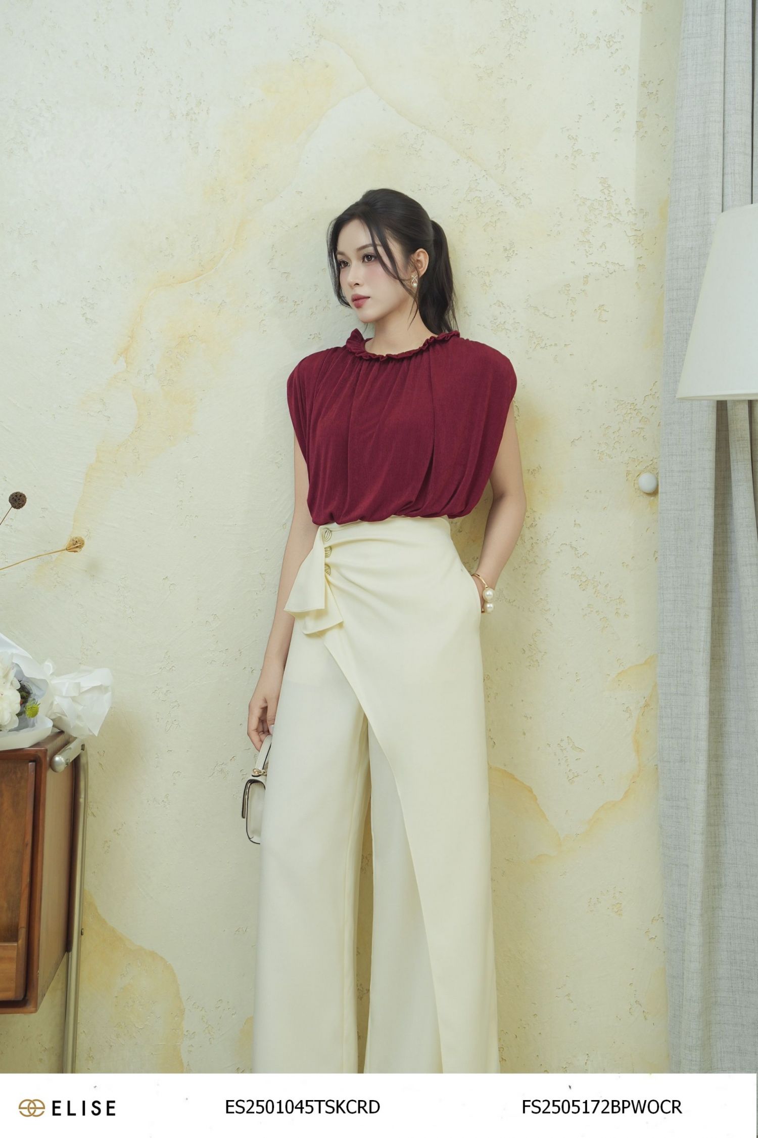 ÁO THUN ĐỎ ĐÔ CỔ BÈO