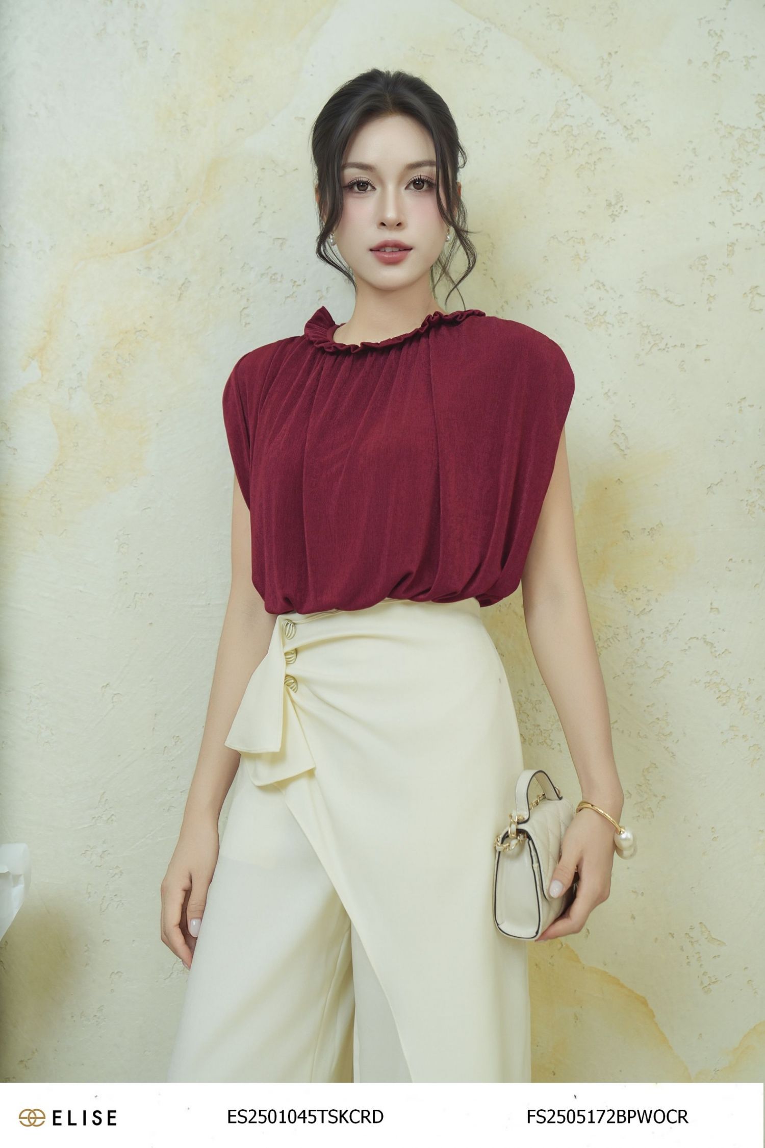 ÁO THUN ĐỎ ĐÔ CỔ BÈO