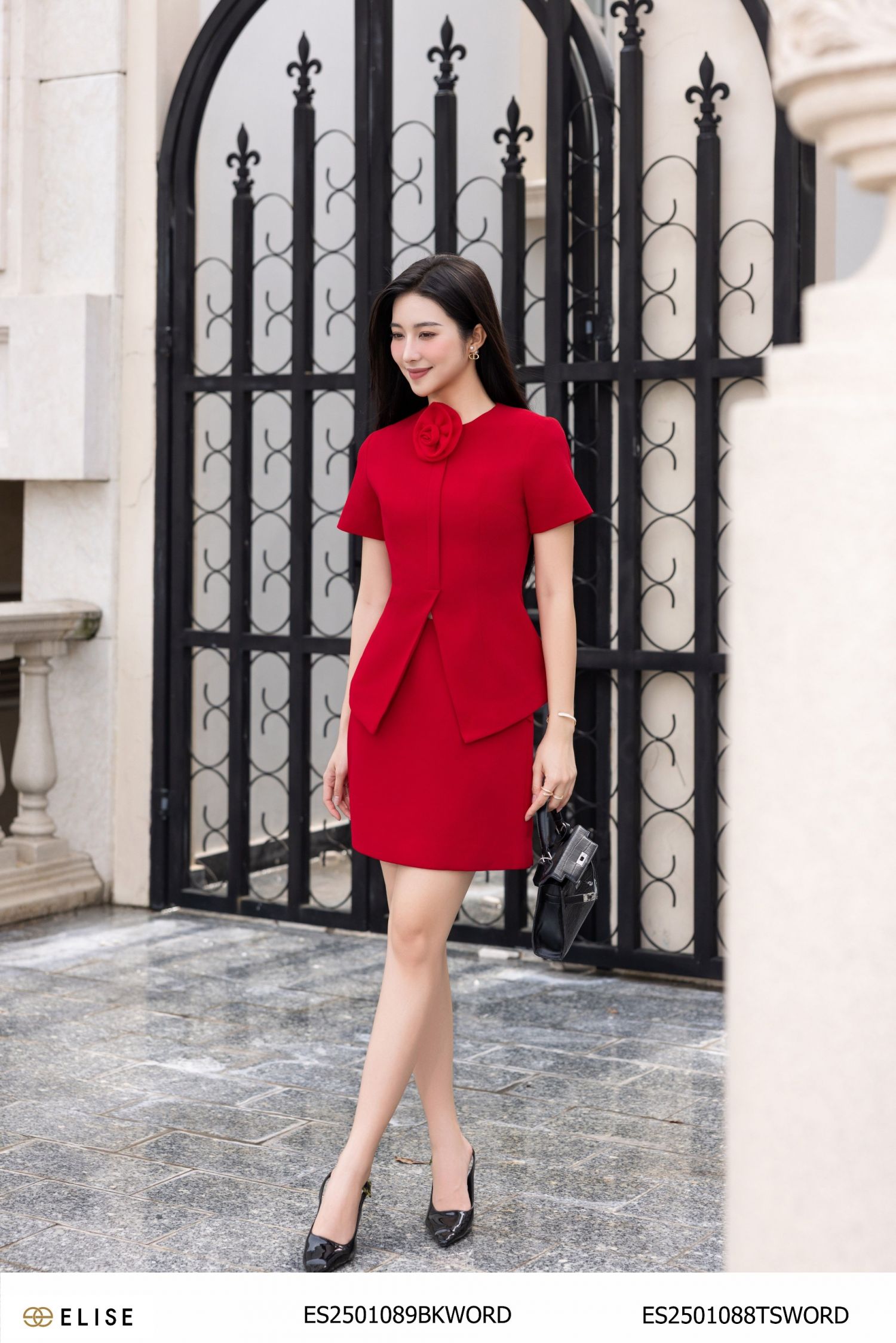 ÁO VÂN ĐỎ CHÉO ĐÍNH HOA