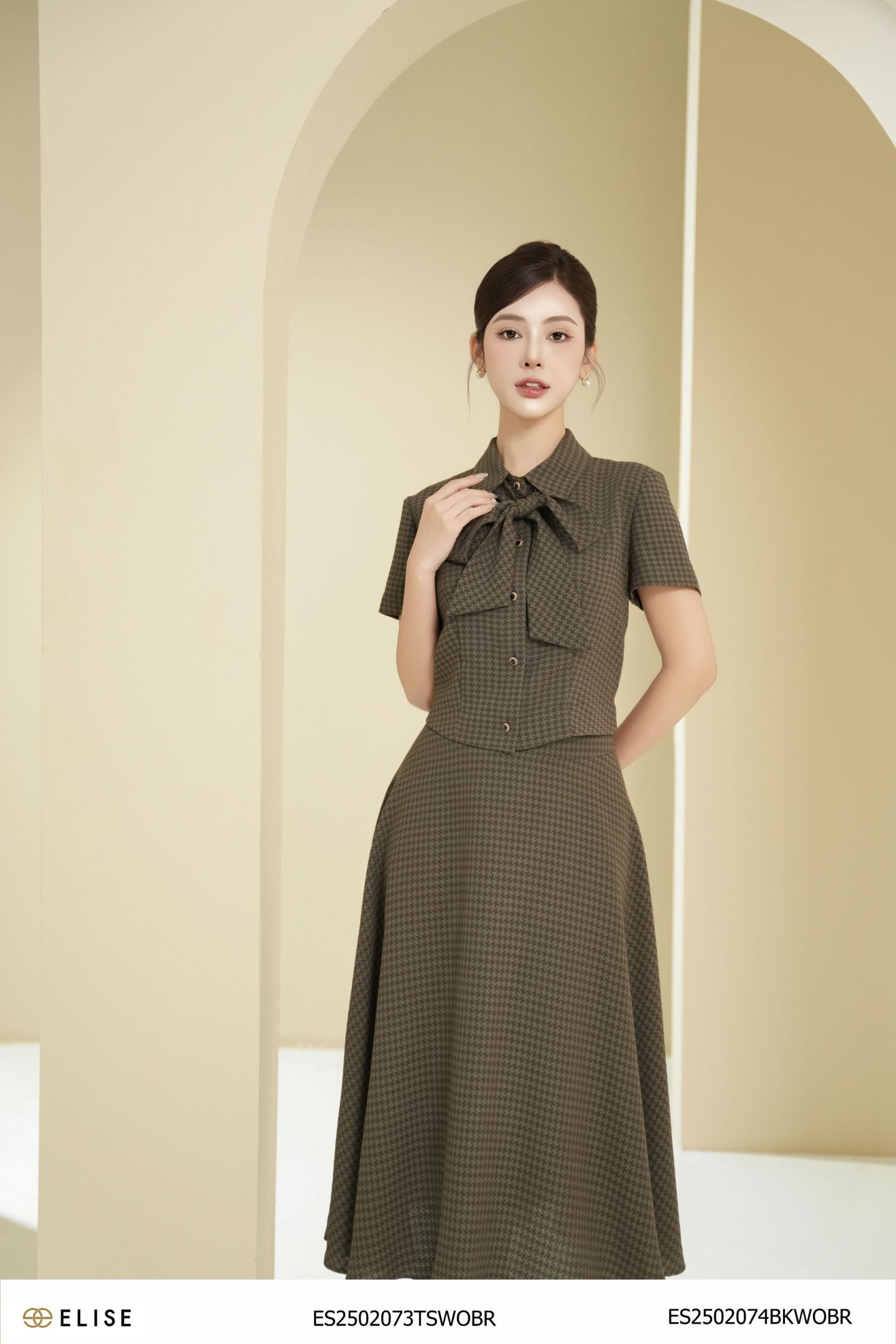 CHÂN VÁY NÂU ĐẤT HỌA TIẾT