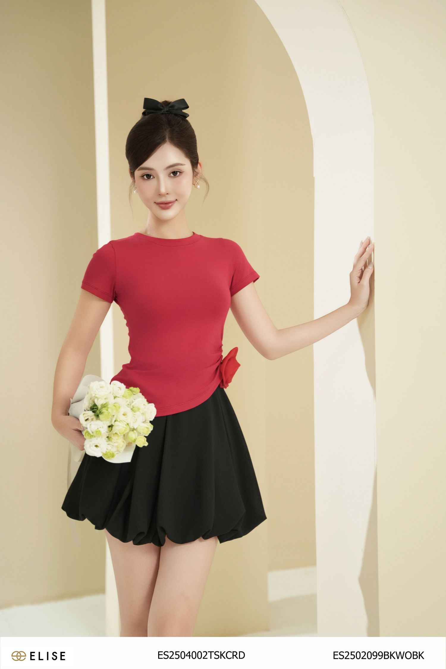 ÁO THUN ĐỎ ĐUN NHÚN EO