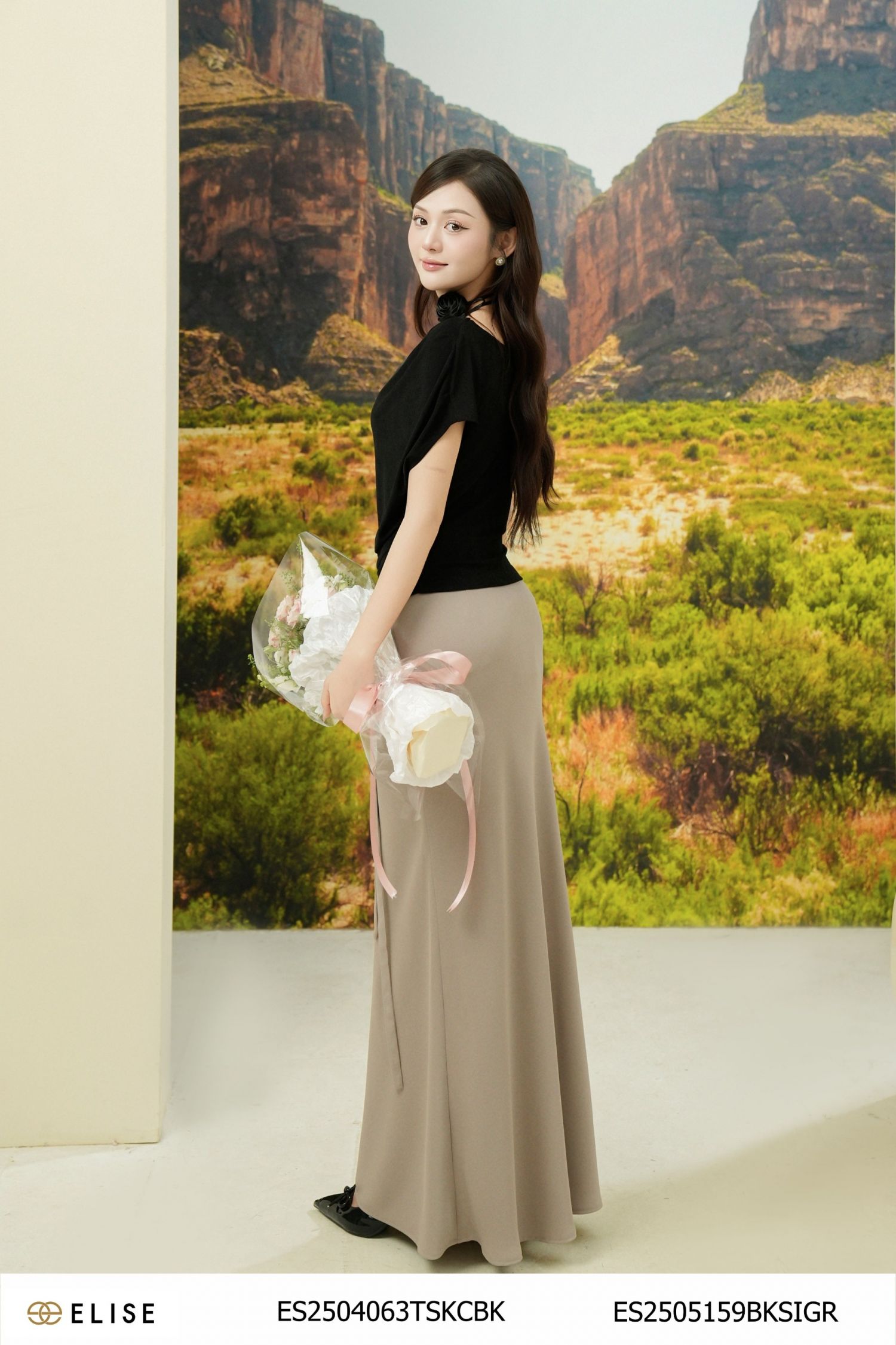 ÁO THUN ĐEN CỔ ĐỔ