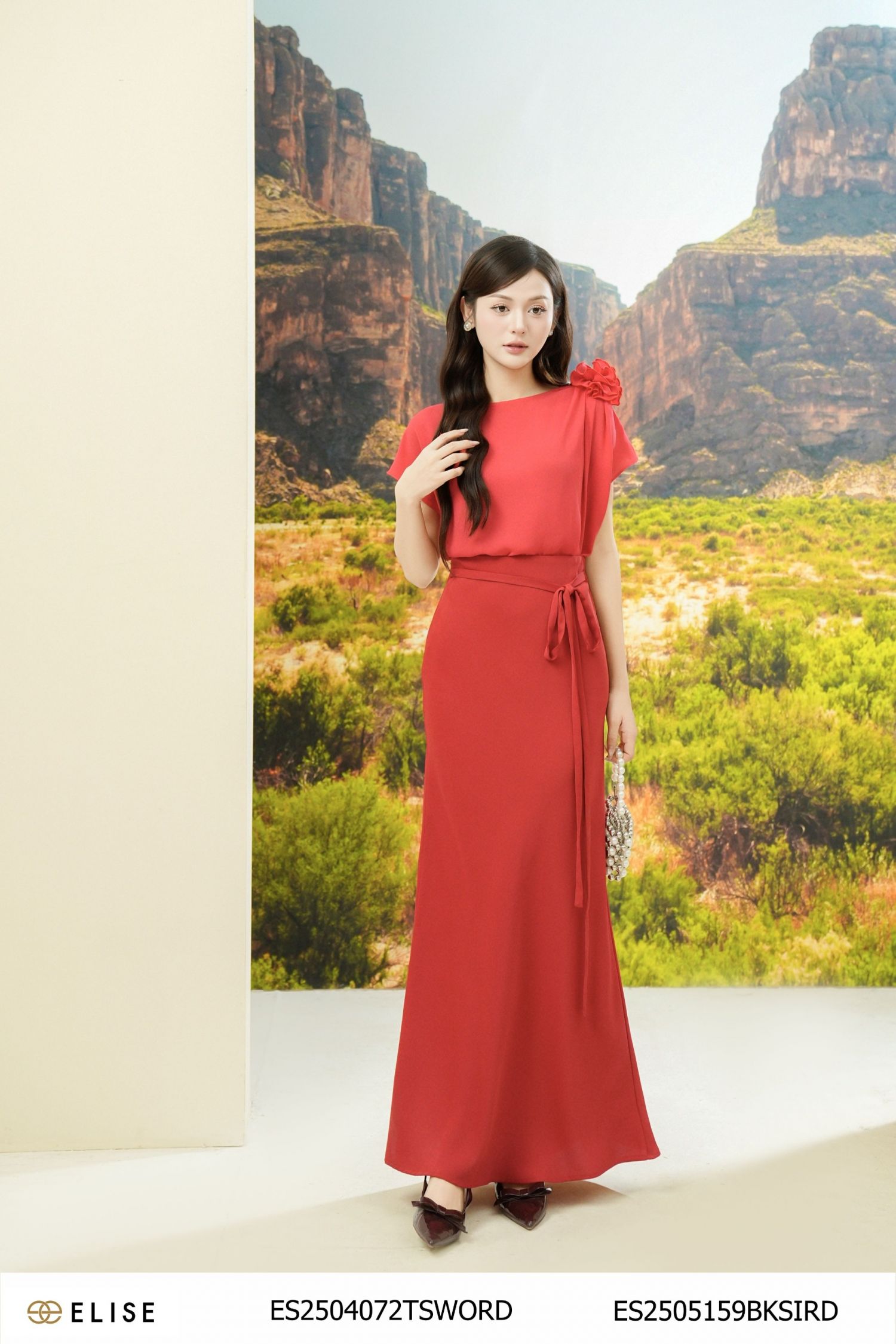 CV SATIN ĐỎ DÂY NƠ EO