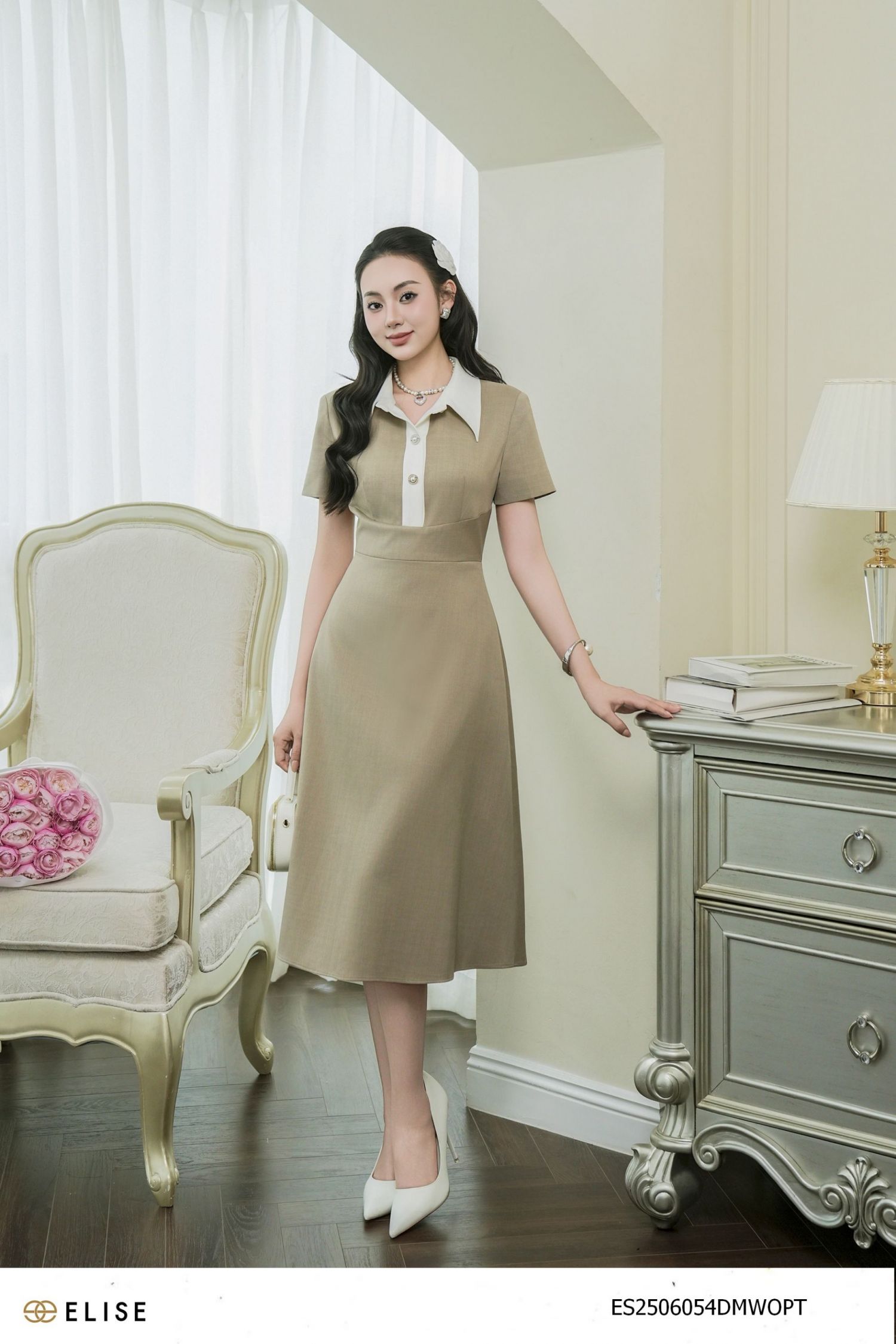 ĐẦM TUYTSY XÒE PHỐI CỔ
