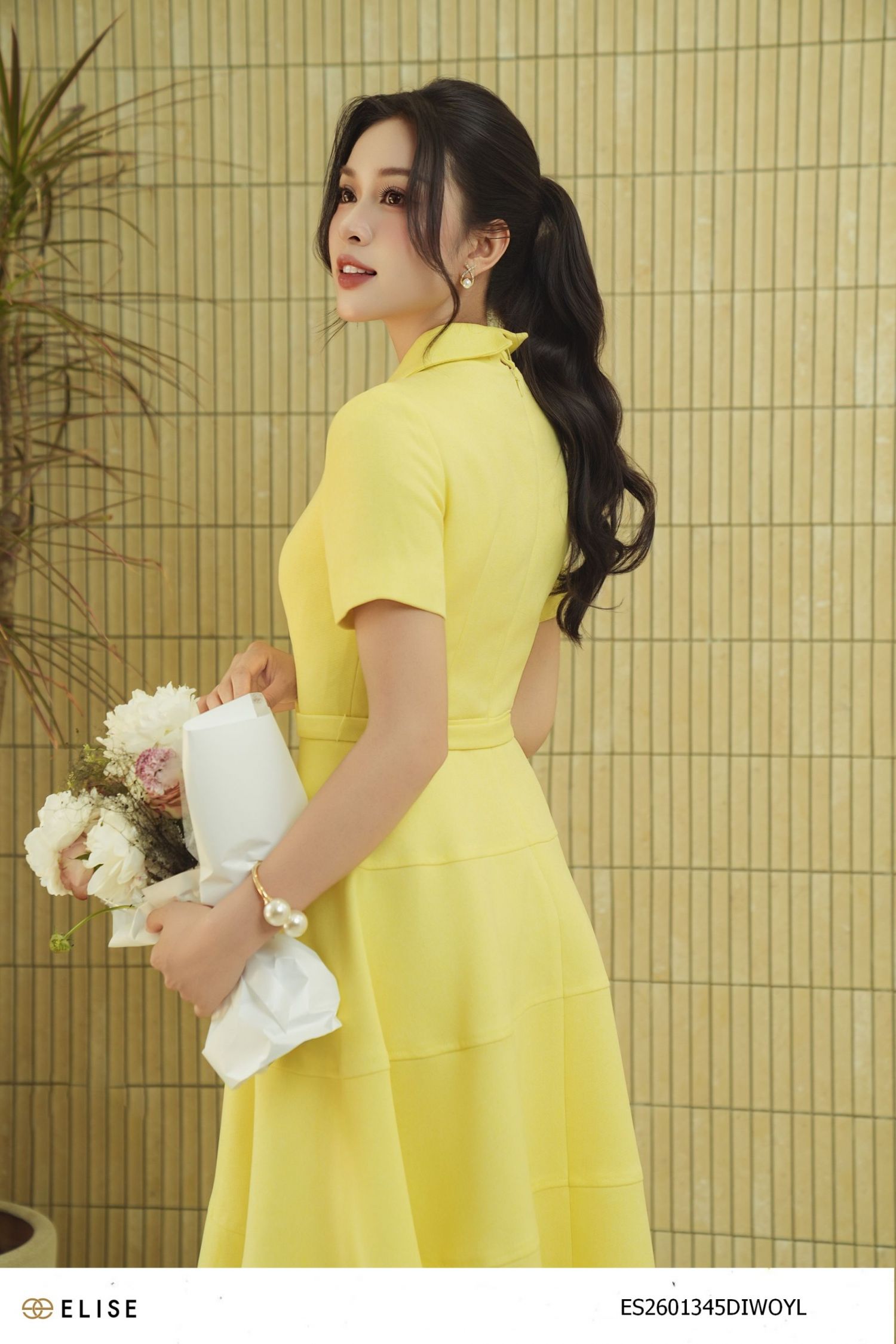 ĐẦM TUYTSY VÀNG ĐAI EO