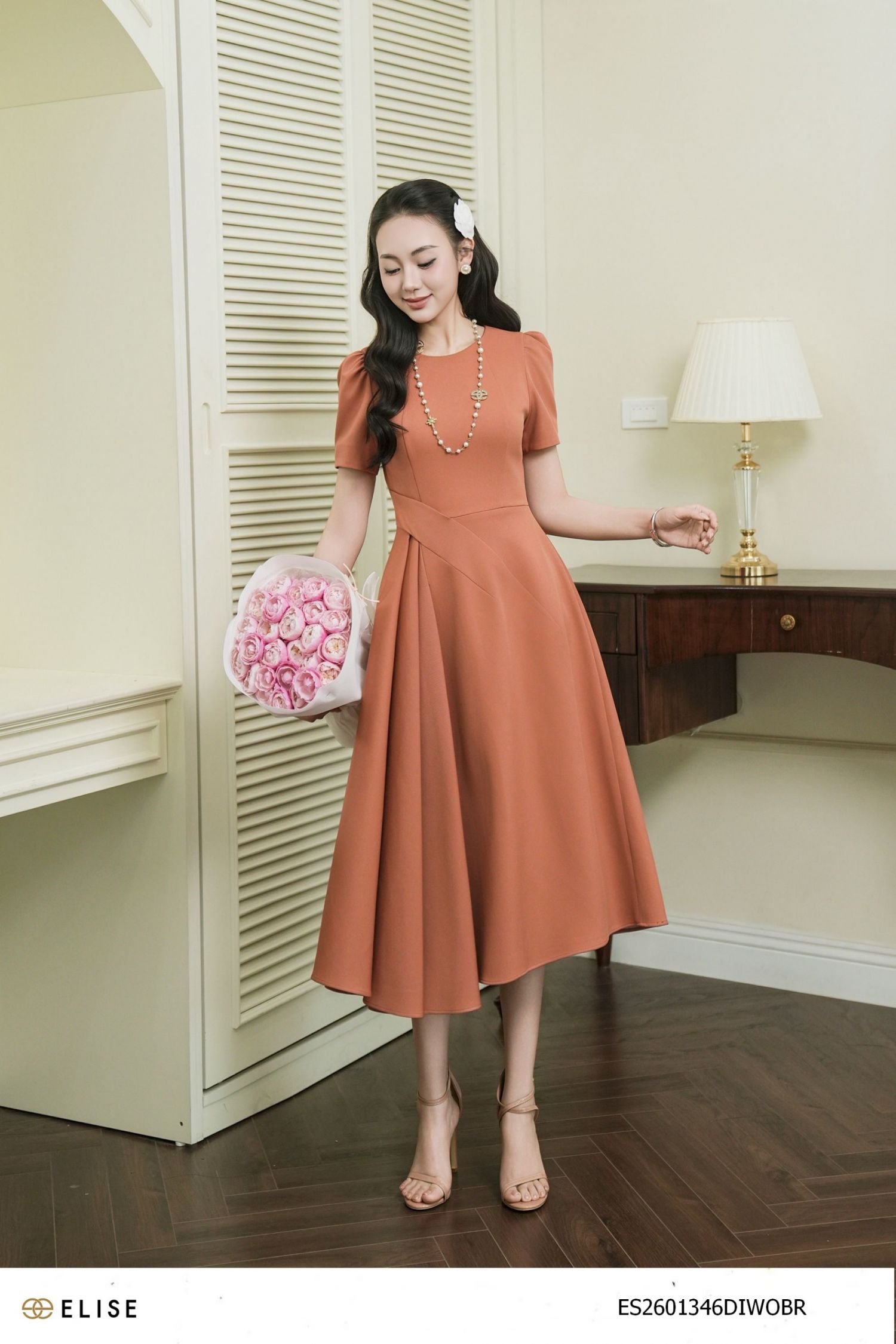 ĐẦM TUYTSY NÂU CAM XẾP LY EO