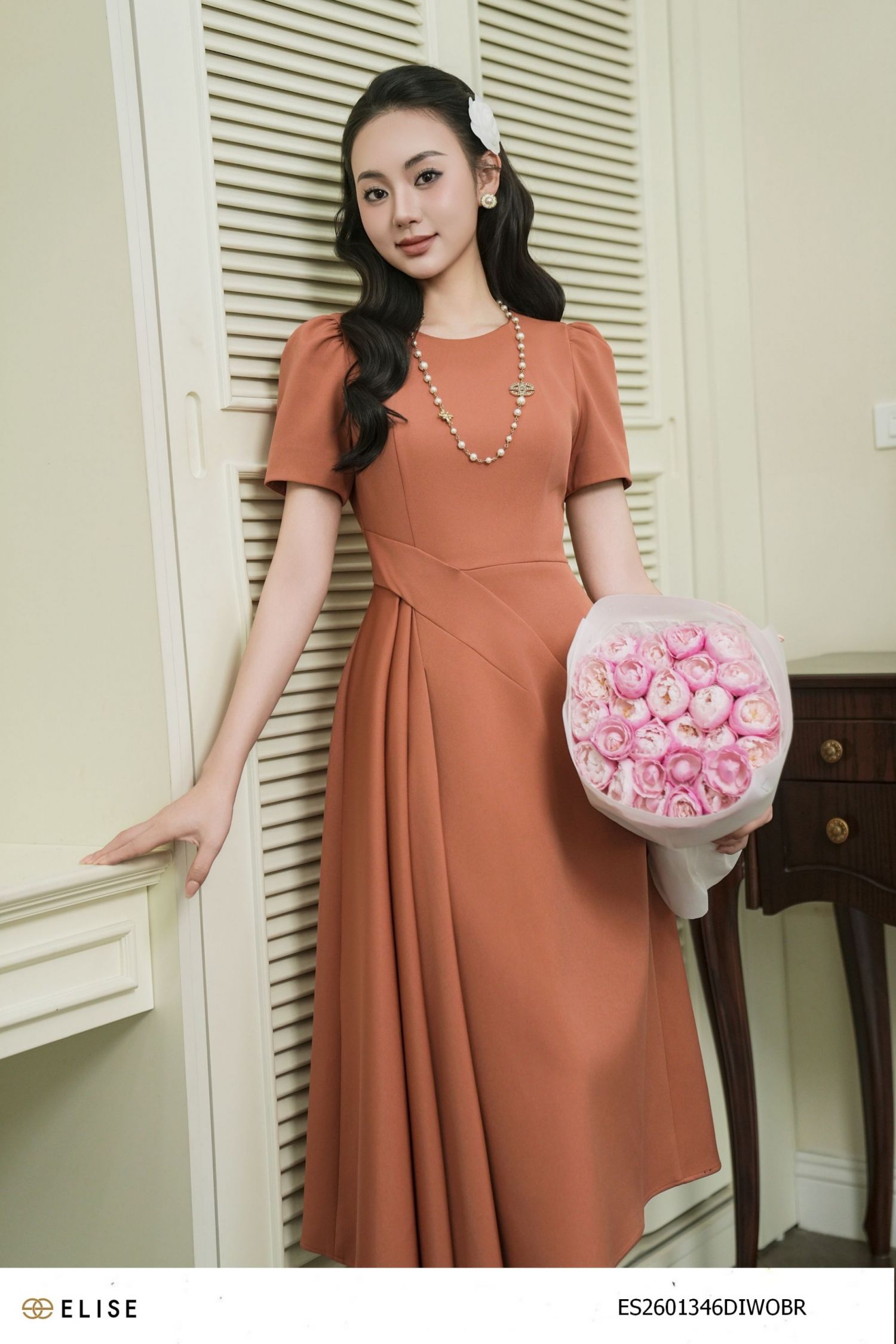 ĐẦM TUYTSY NÂU CAM XẾP LY EO
