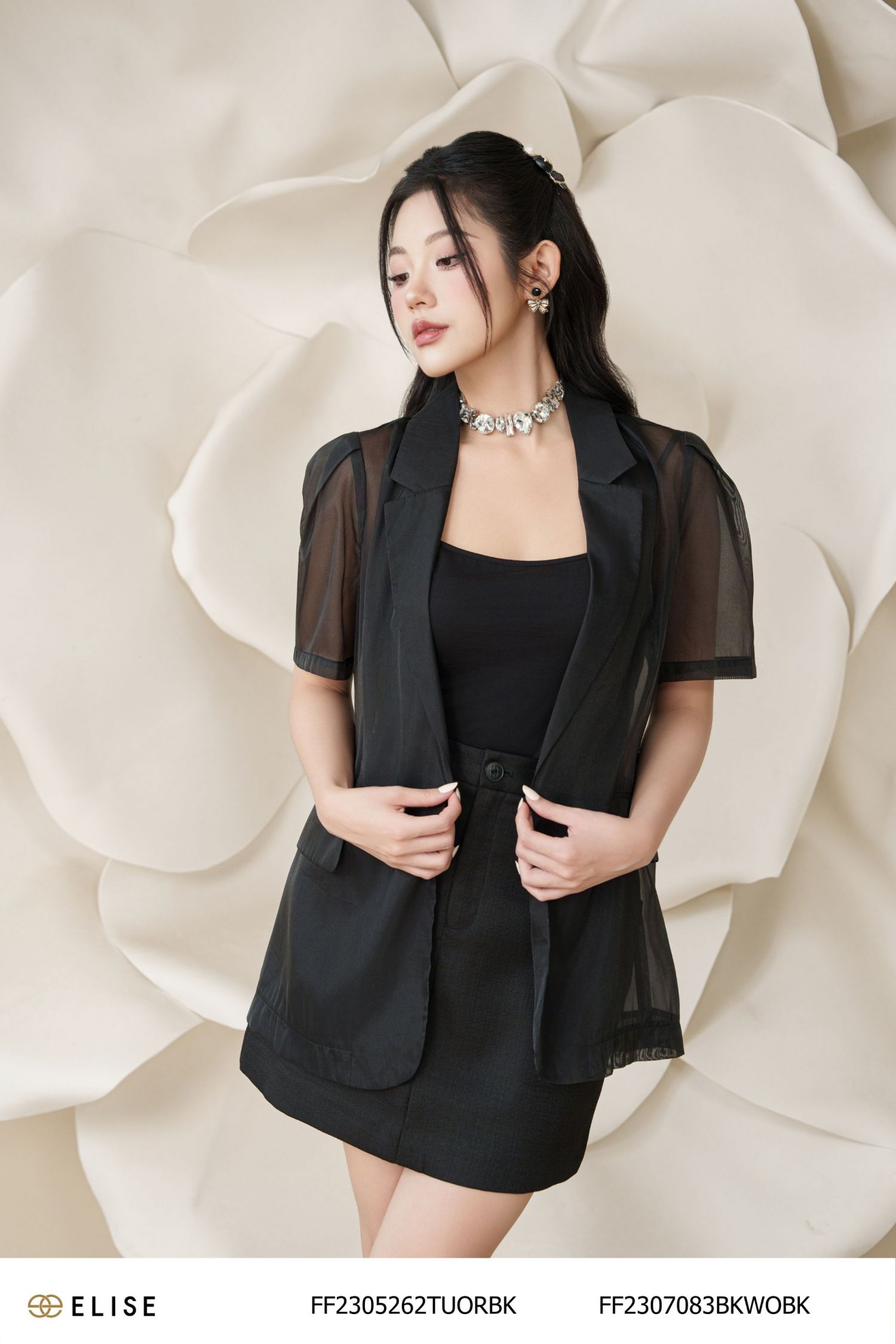 VEST TƠ ĐEN NGẮN TAY