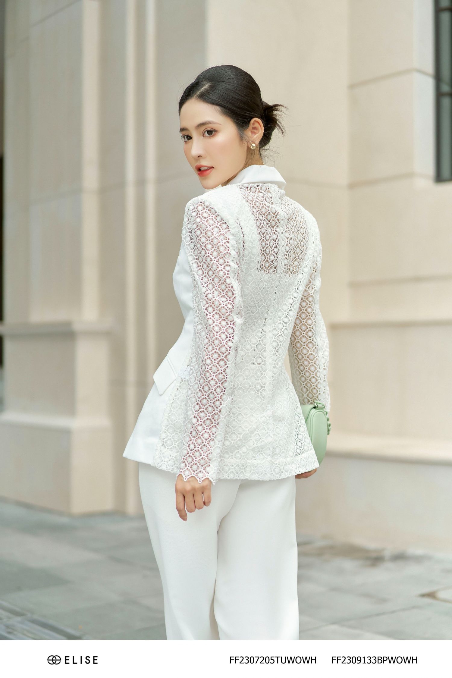 VEST TRẮNG PHỐI REN QUẢ TRÁM