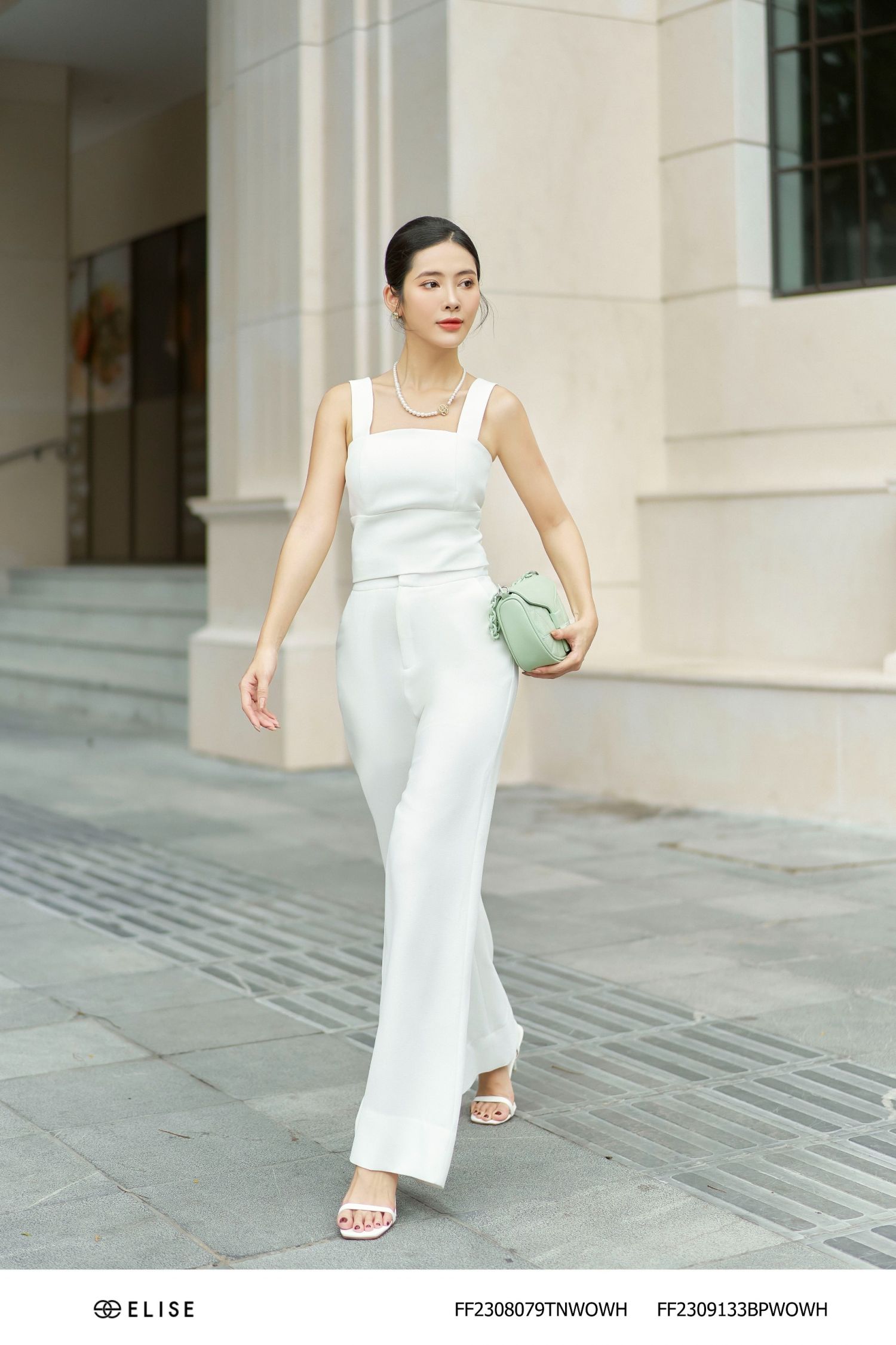 VEST TRẮNG PHỐI REN QUẢ TRÁM