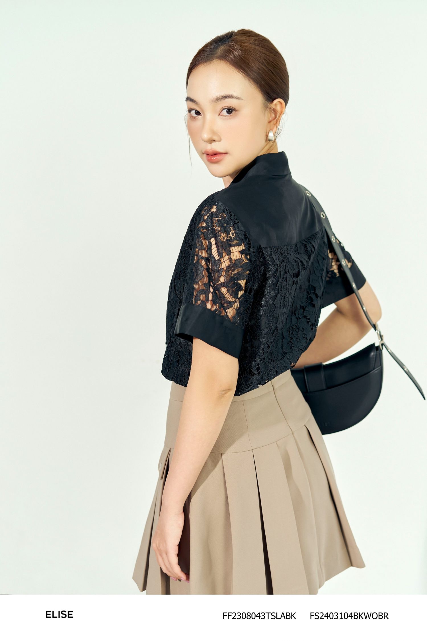 SM REN HOA ĐEN PHỐI CỔ LỤA