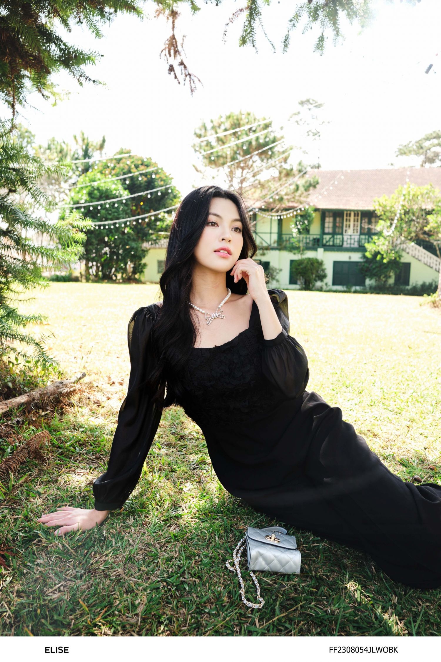 JUMPSUIT DÀI ĐEN PHỐI NGỰC REN LƯỚI NỔI
