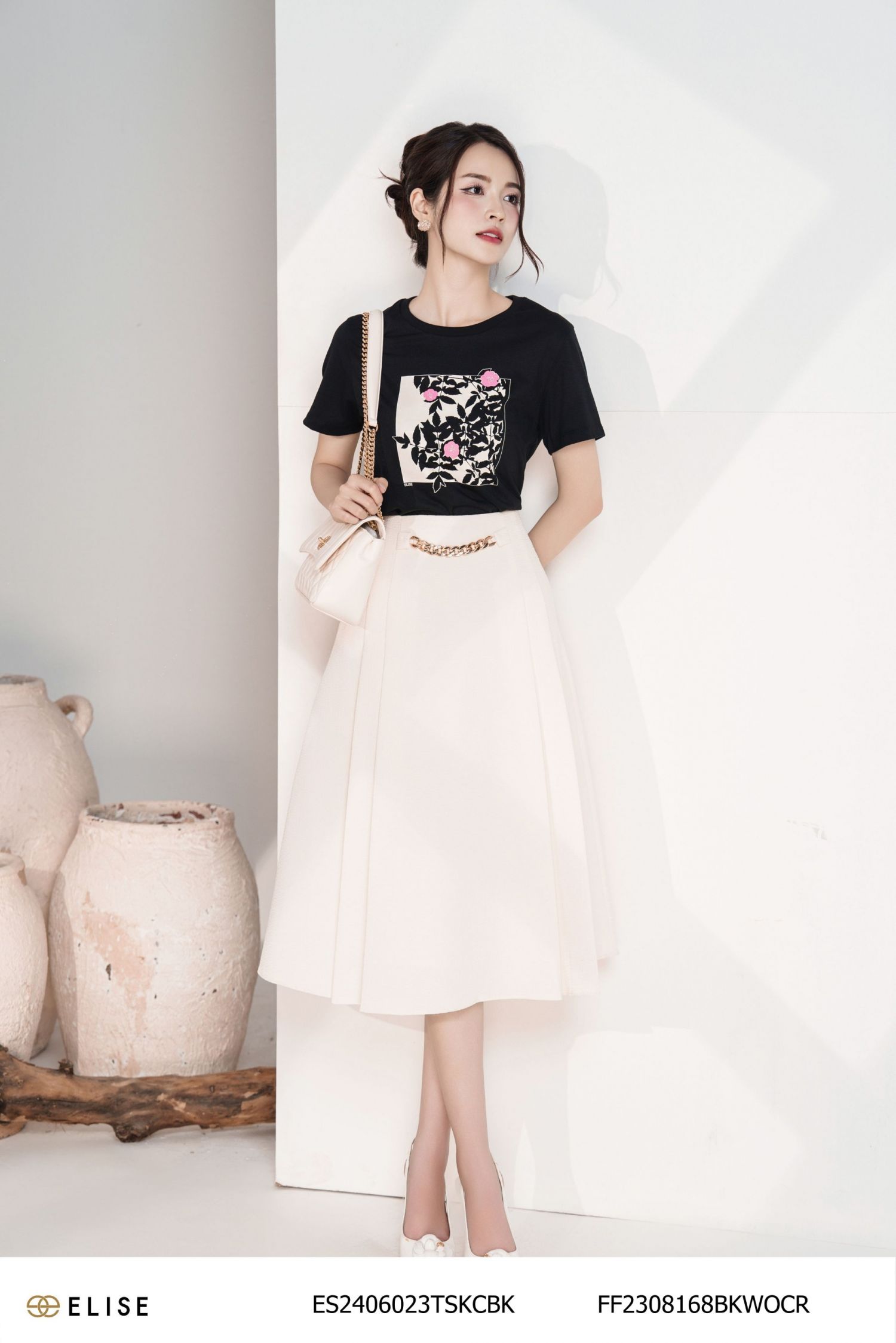 ÁO THUN ĐEN HỌA TIẾT