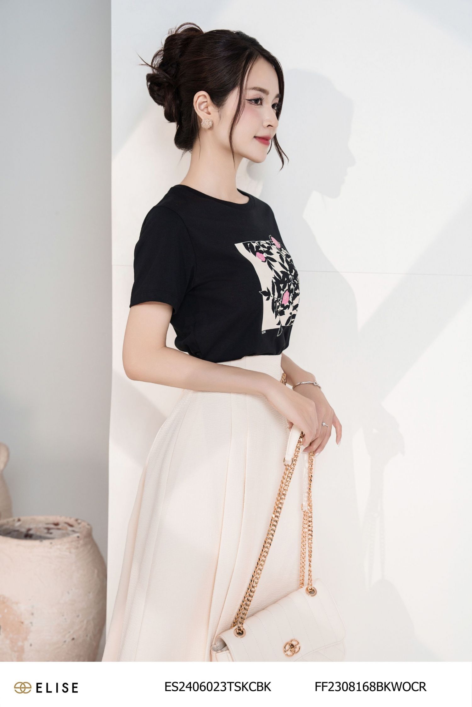 ÁO THUN ĐEN HỌA TIẾT