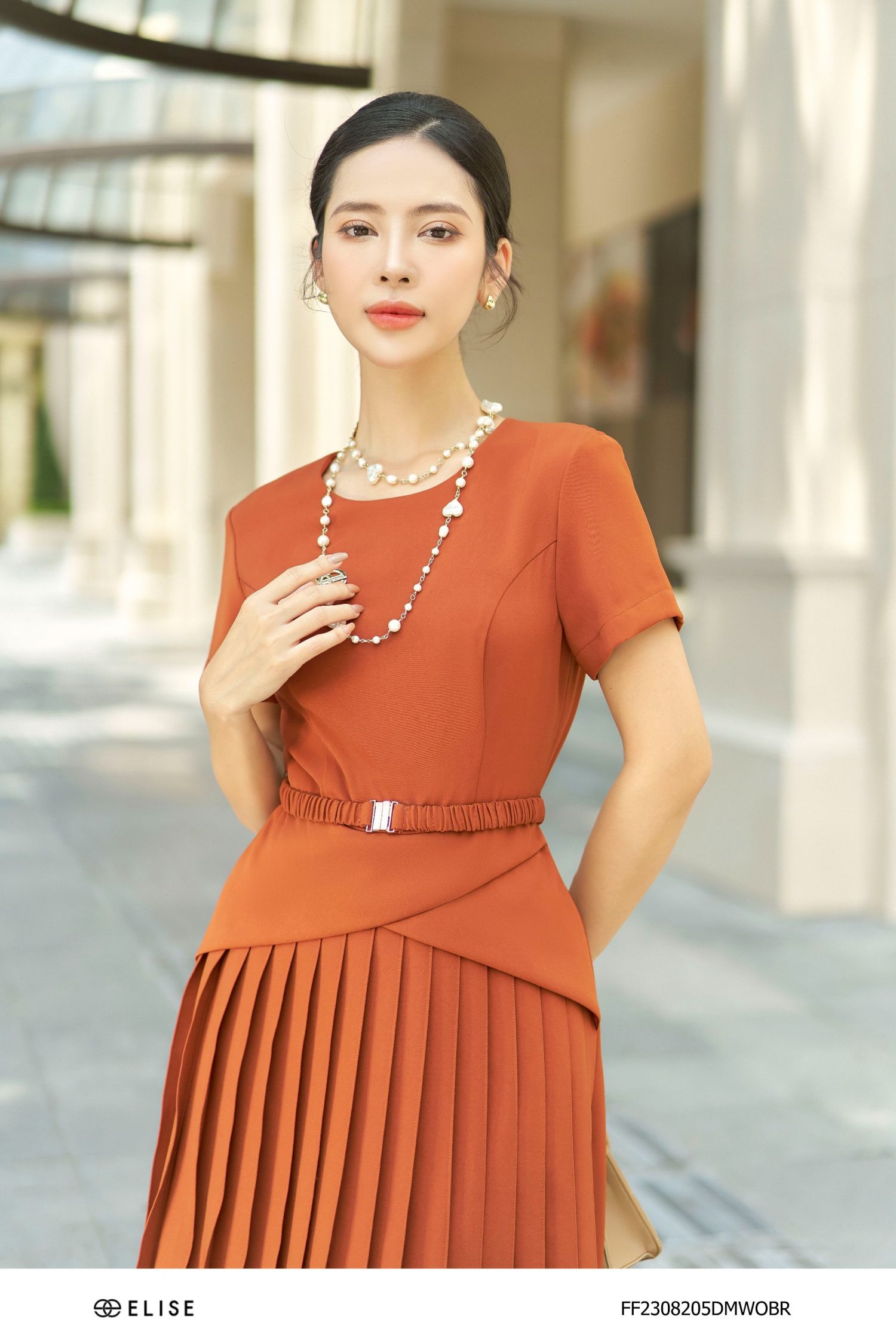 ĐẦM NÂU CHÂN DẬP LY VẠT CHÉO