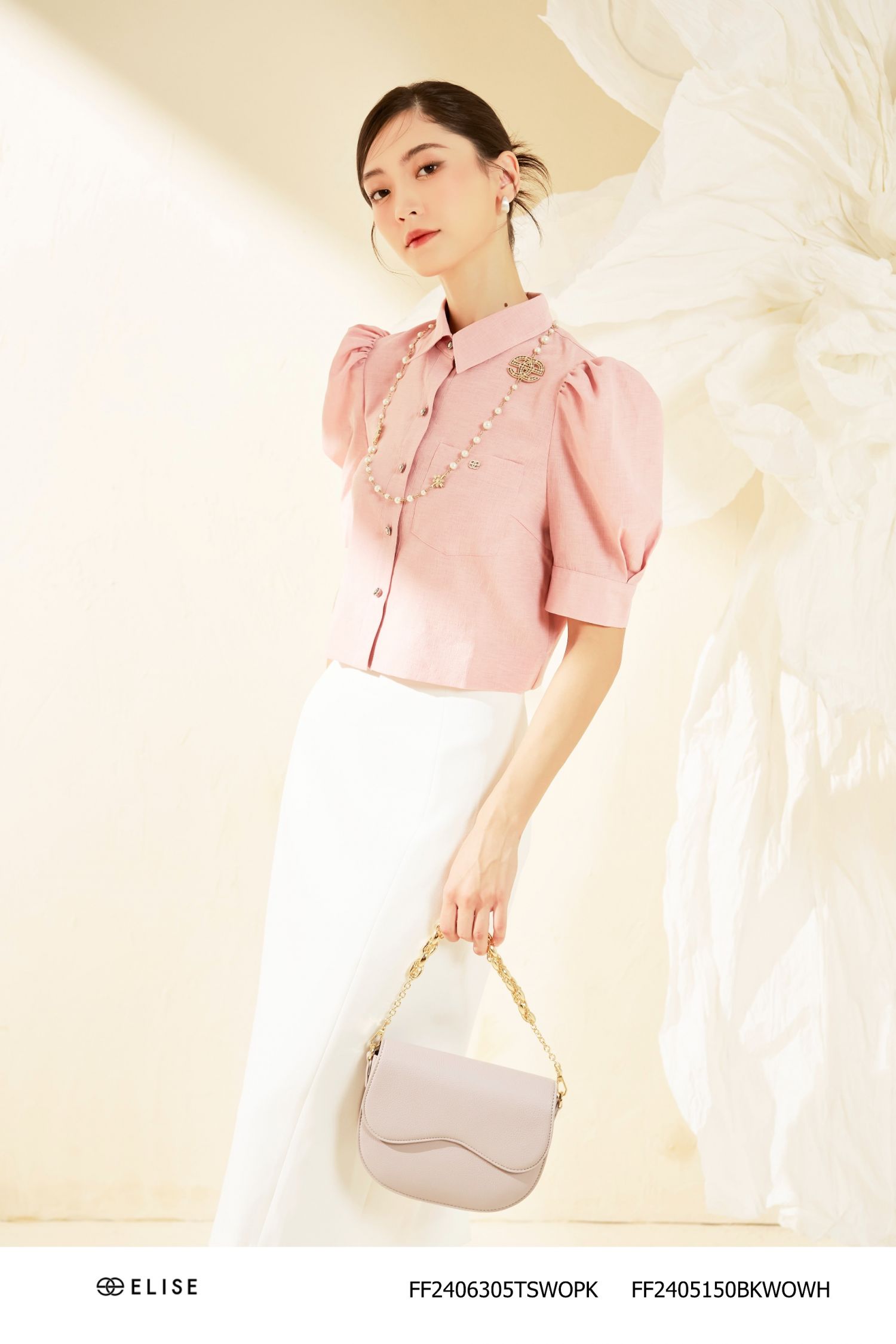 JUPE TRẮNG CẠP CONG
