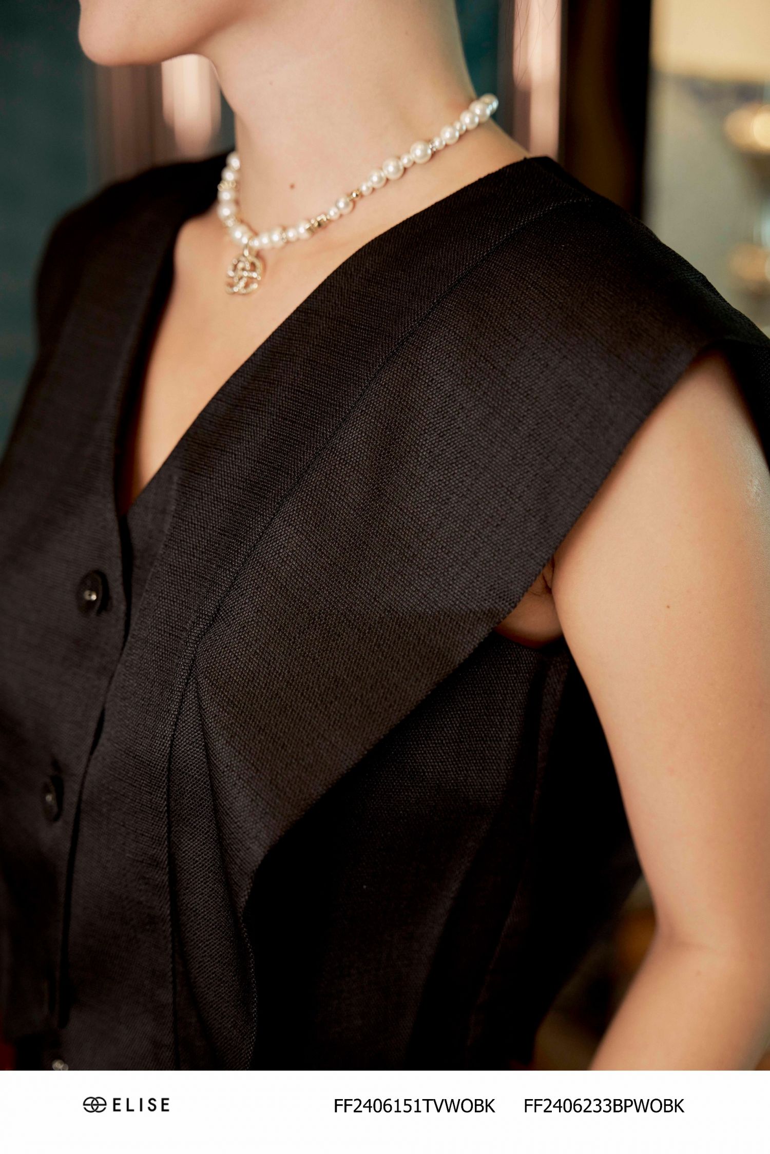 GILE TWEED MỎNG ĐEN VAI CHƯỜM