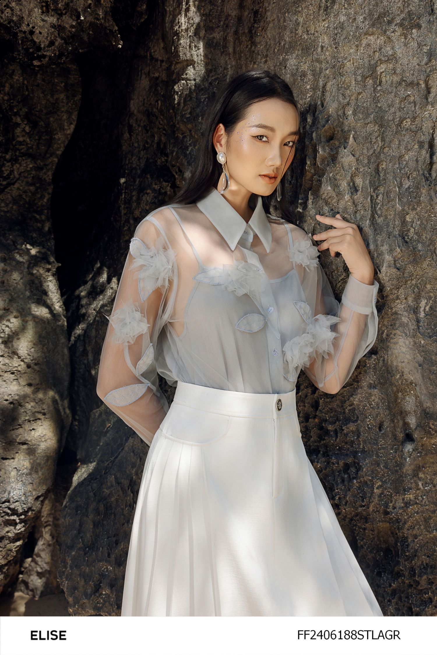SET ÁO LƯỚI GHI ĐÍNH HOA NỔI