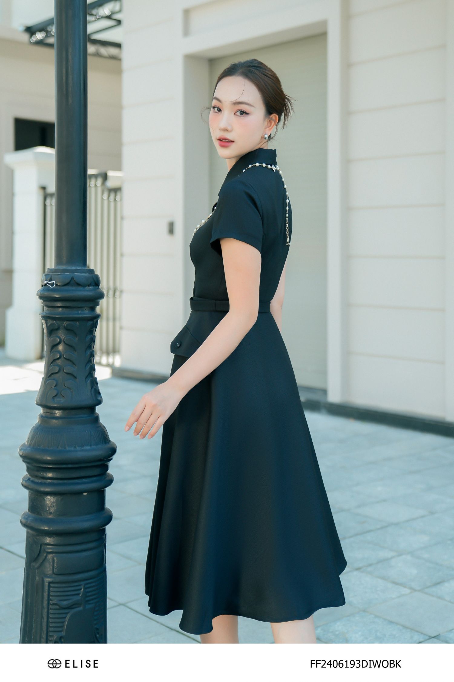 ĐẦM TWEED SỢI ĐEN CỔ ĐỨC ĐAI EO