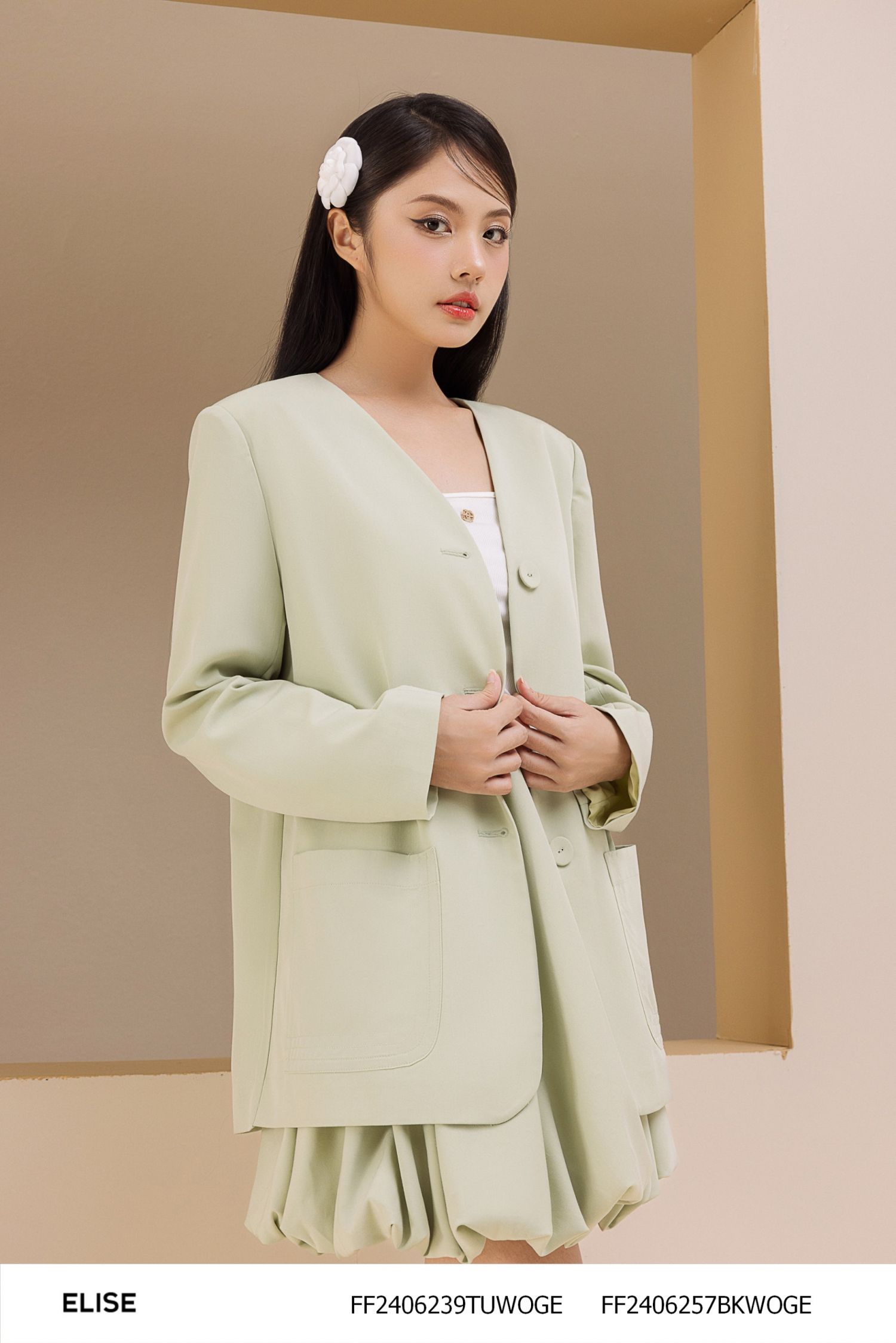 VEST XANH BẠC HÀ CỔ V TÚI ỐP DIỄU CHỈ