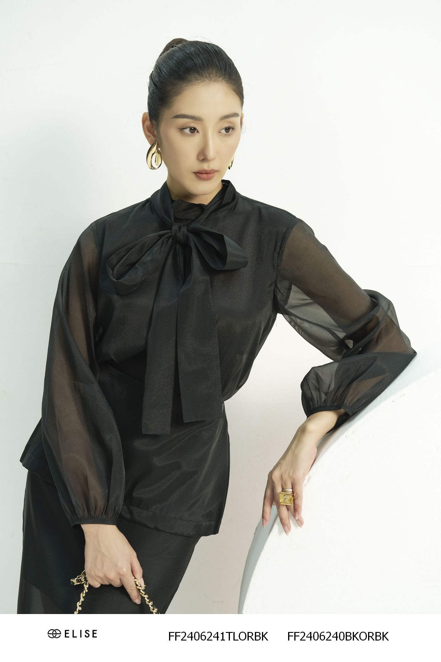 SM TƠ ĐEN CỔ BUỘC DÂY SAU