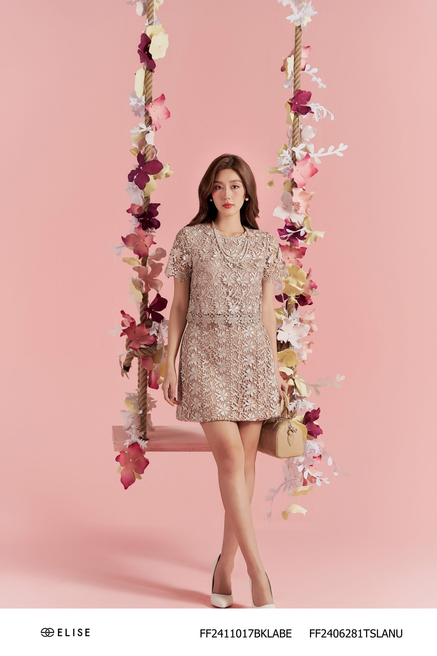 ÁO REN HOA NUDE BE TỈA CHÂN