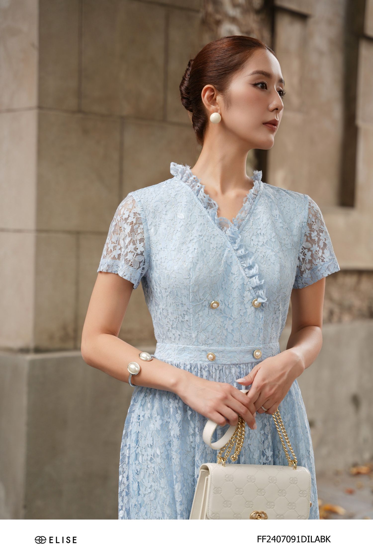 ĐẦM REN HOA XANH DT CỔ V VIỀN BÈO