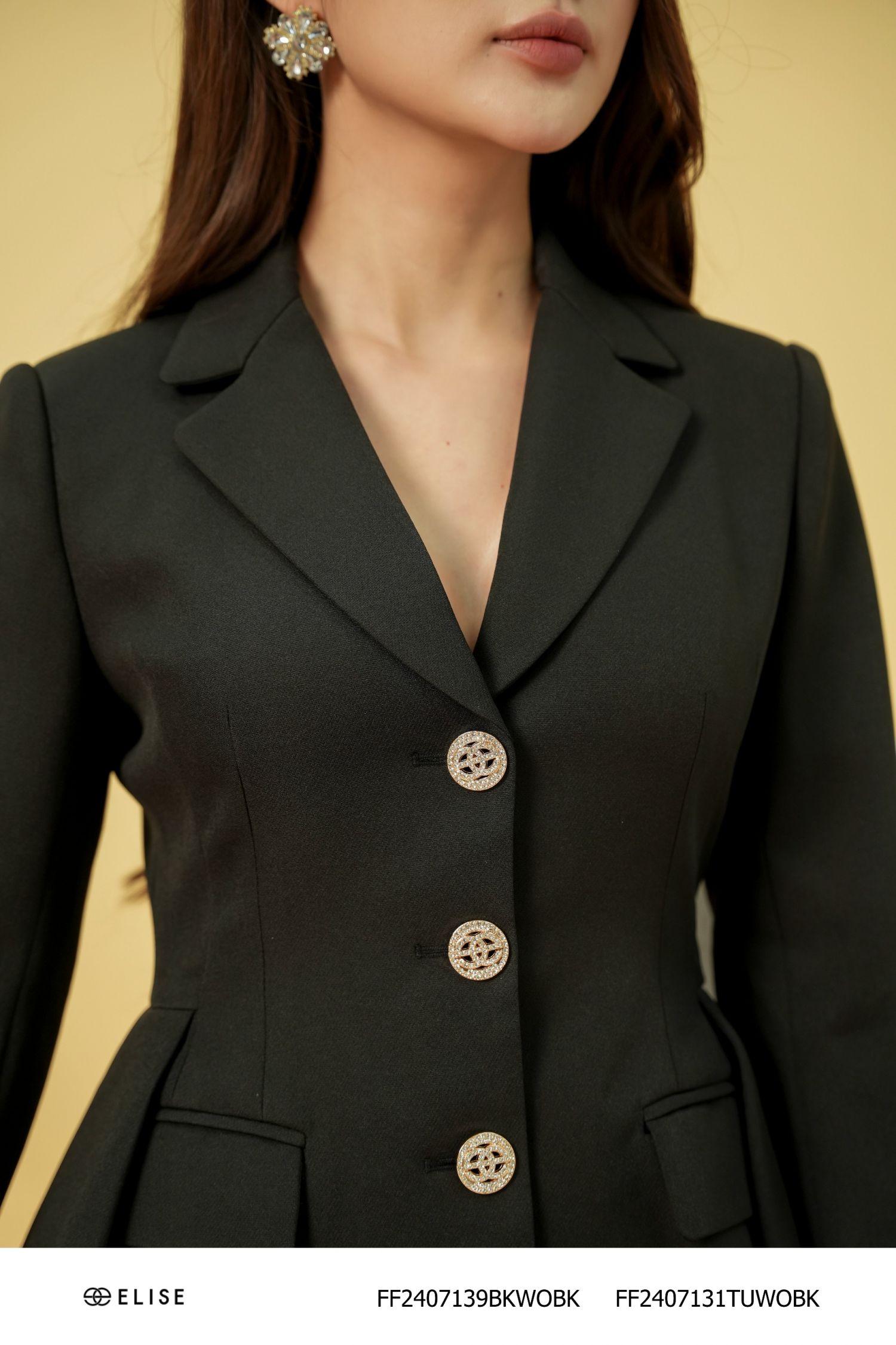 VEST ĐEN EO VẠT XẾP TRÒN