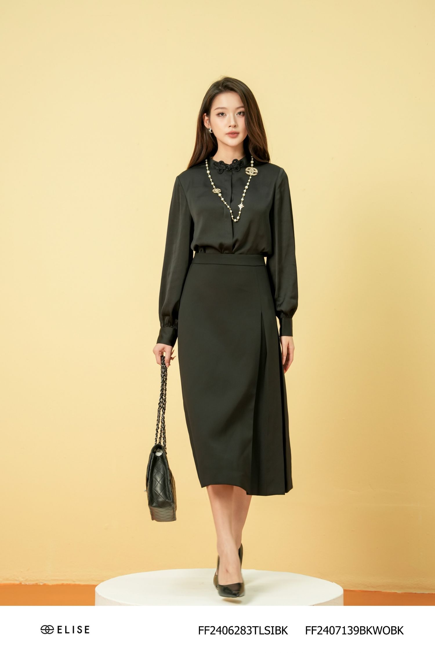 CHÂN VÁY ĐEN XẾP LY BÊN