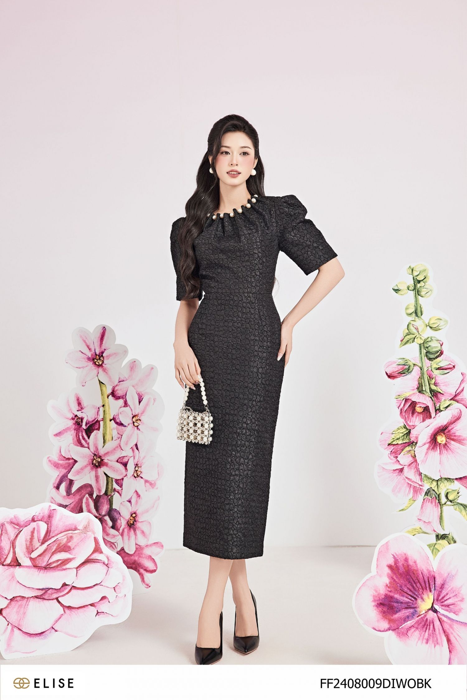 ĐẦM GẤM ĐEN CỔ ĐÍNH HẠT TRAI